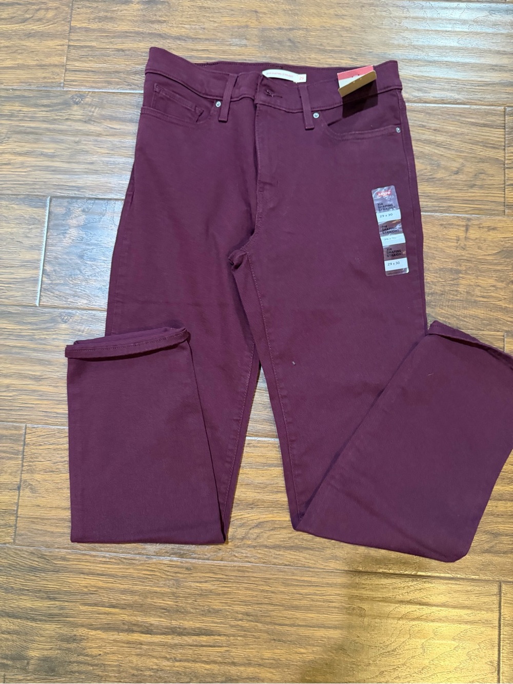 Levi’s 314 Shaping Straight Jeans Burgundy Size 29 x 30 NWT